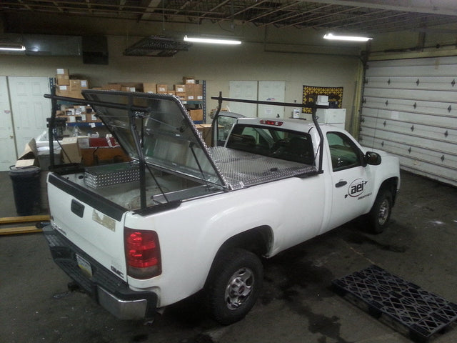 Mounting a Train Horn for Milwaukee® 18v Battery on a Bed Rack or Roof Rack: Height, Weight, and No-Wiring Placement